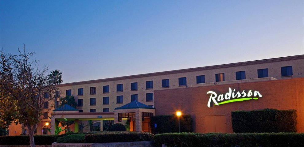 The Radisson Hotel Santa Maria CA
