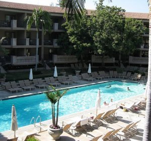 The Ritz Hotel Pasadena